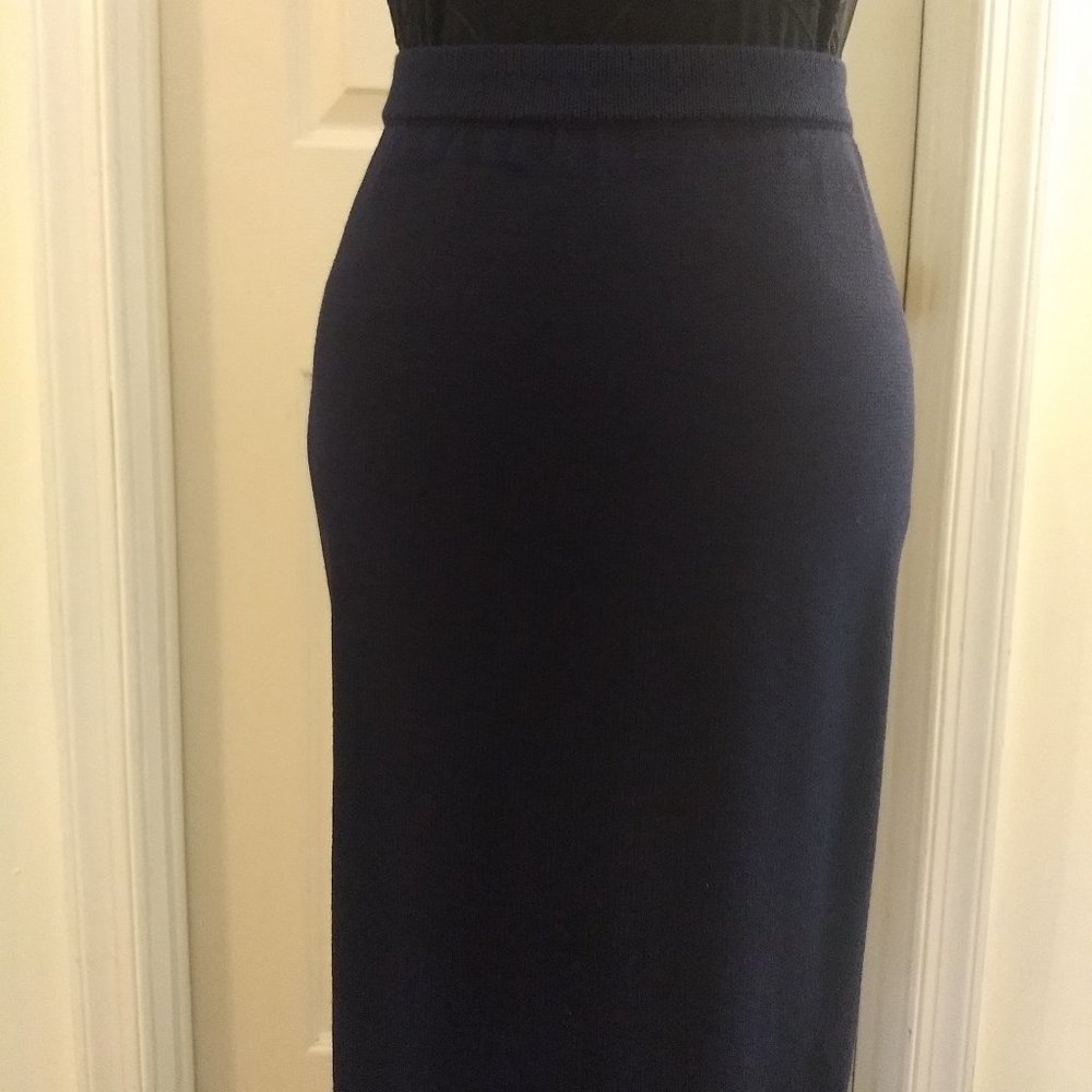 St. John Collection Dark Navy Knit Skirt Size 14
